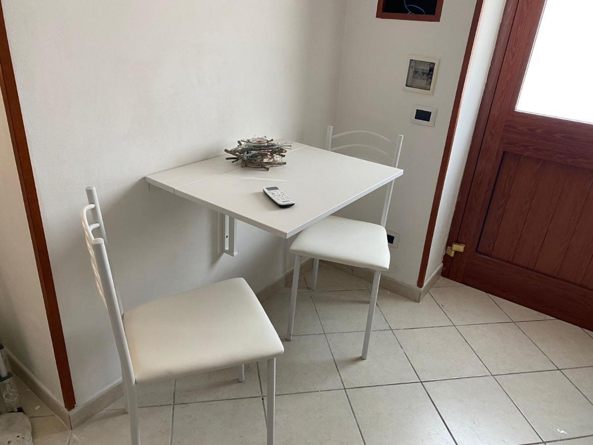 Nyx Dea Della Notte Apartment Bari Bagian luar foto