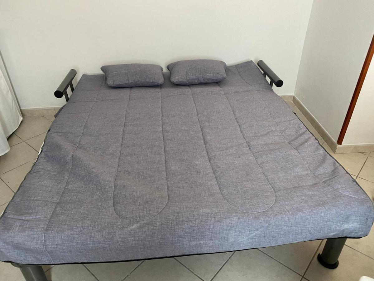 Nyx Dea Della Notte Apartment Bari Bagian luar foto